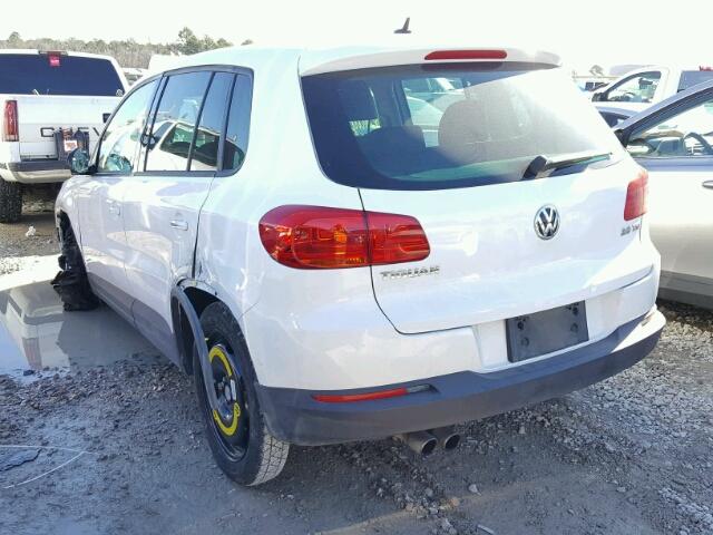 WVGAV7AX0CW582009 - 2012 VOLKSWAGEN TIGUAN S WHITE photo 3