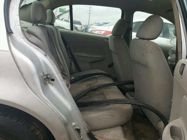 1G1AK52F357572944 - 2005 CHEVROLET COBALT SILVER photo 6