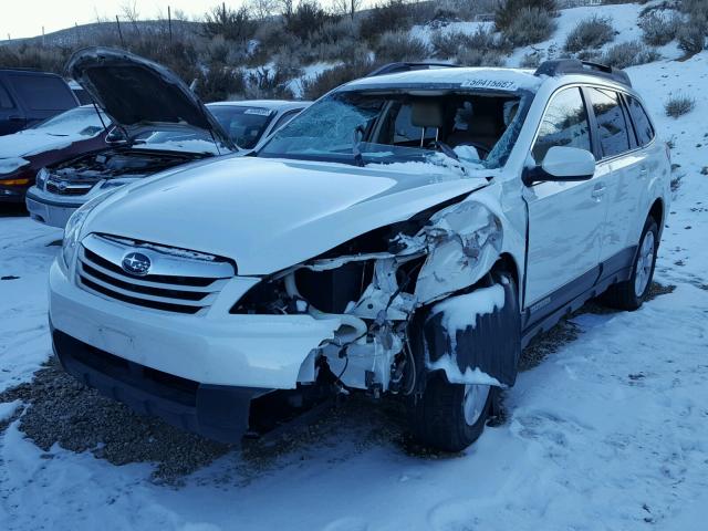 4S4BRBCC5C3239445 - 2012 SUBARU OUTBACK 2. WHITE photo 2