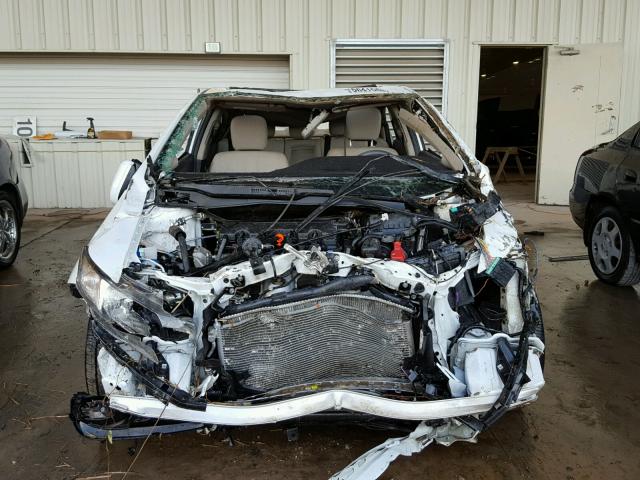 19XFB2F97FE099020 - 2015 HONDA CIVIC EXL WHITE photo 9