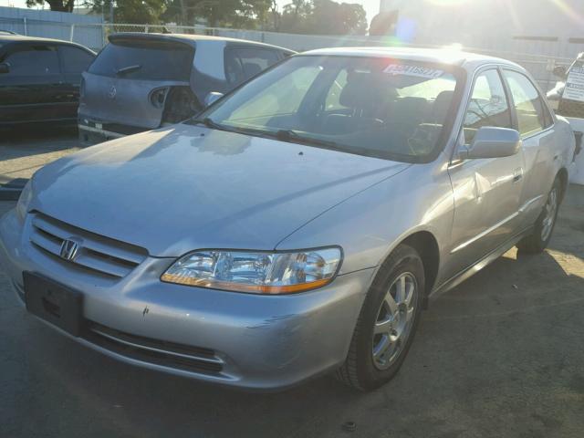 JHMCG56772C031627 - 2002 HONDA ACCORD SE SILVER photo 2