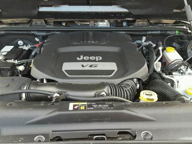 1C4BJWEG6HL547122 - 2017 JEEP WRANGLER U GRAY photo 7