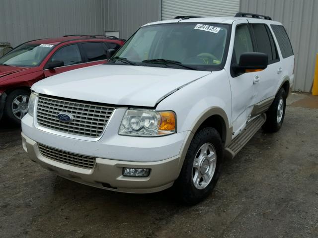 1FMPU17526LA91169 - 2006 FORD EXPEDITION WHITE photo 2