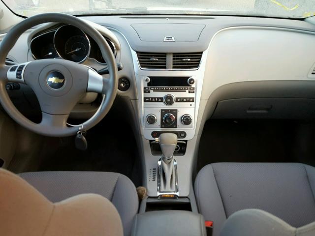 1G1ZB5EB3AF262496 - 2010 CHEVROLET MALIBU LS SILVER photo 9