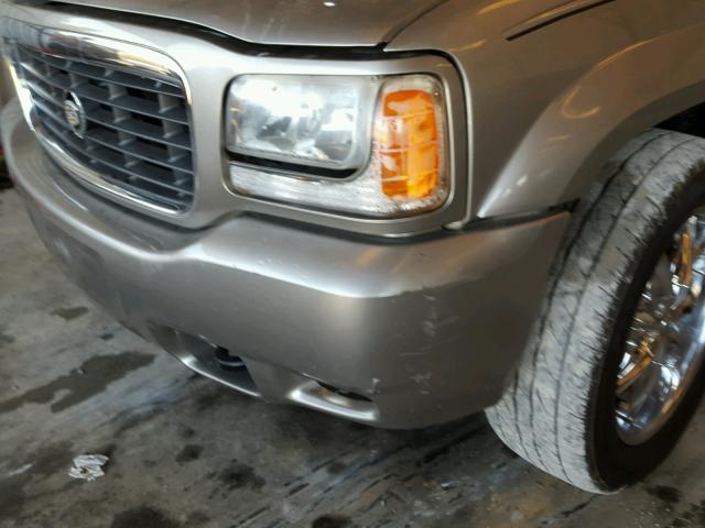 1GYEK63R7YR206737 - 2000 CADILLAC ESCALADE L GOLD photo 9