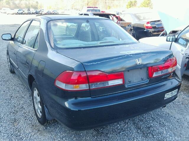 1HGCG56601A105667 - 2001 HONDA ACCORD EX GREEN photo 3