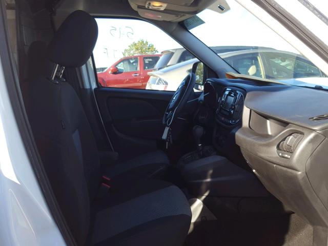 ZFBERFAB3H6F17693 - 2017 RAM PROMASTER 白色 照片 5