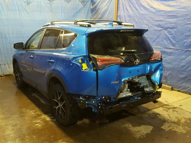 JTMJFREV5HJ711128 - 2017 TOYOTA RAV4 SE BLUE photo 3