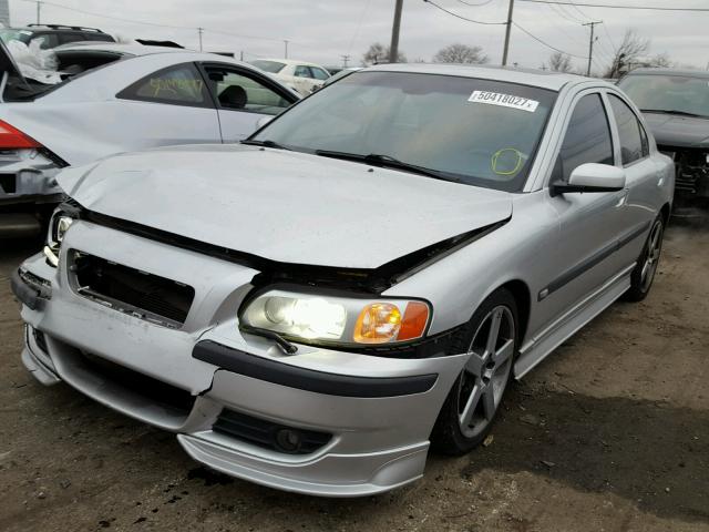 YV1RH52Y542370509 - 2004 VOLVO S60 R SILVER photo 2