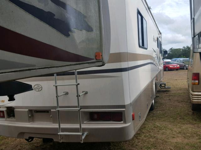 1FCNF53S2Y0A07381 - 2001 PACE MOTORHOME WHITE photo 4