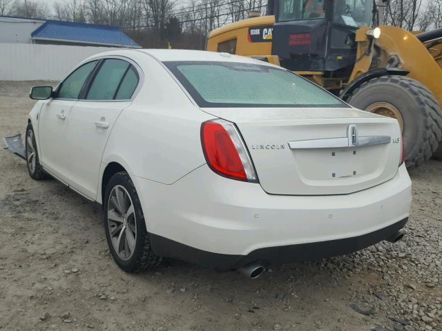 1LNHM93R59G627038 - 2009 LINCOLN MKS WHITE photo 3