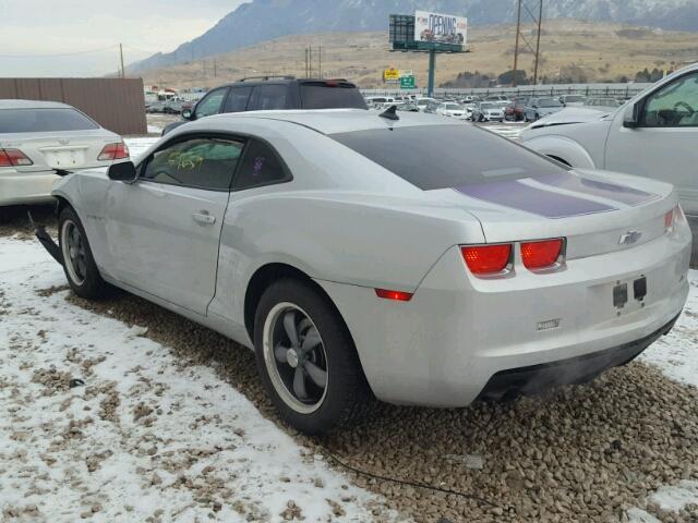 2G1FA1EV4A9226978 - 2010 CHEVROLET CAMARO LS SILVER photo 3