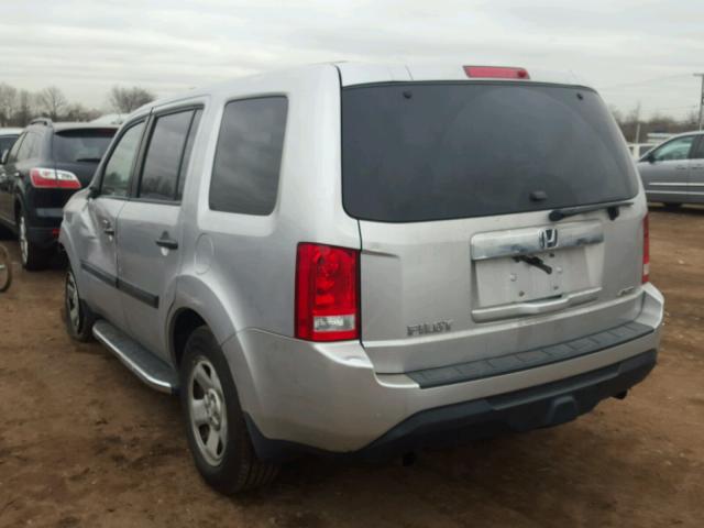 5FNYF4H24CB007442 - 2012 HONDA PILOT LX GRAY photo 3