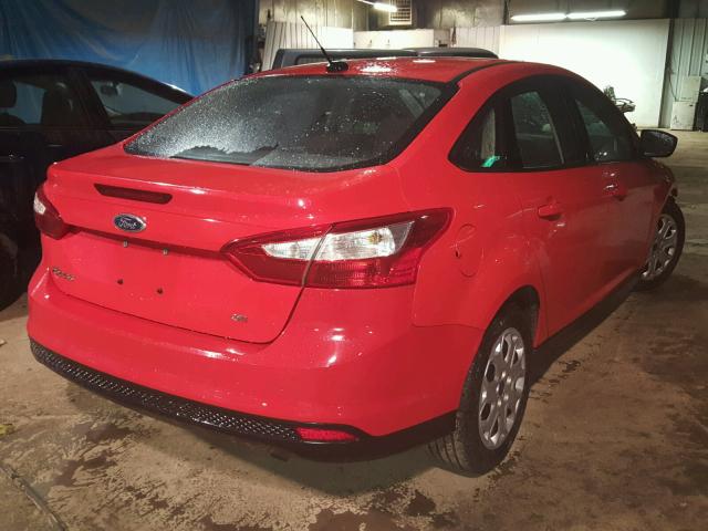 1FAHP3F27CL173127 - 2012 FORD FOCUS SE RED photo 4