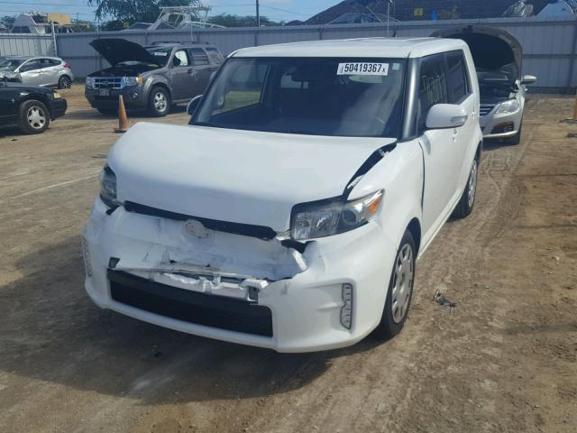 JTLZE4FE9EJ055541 - 2014 TOYOTA SCION XB WHITE photo 2