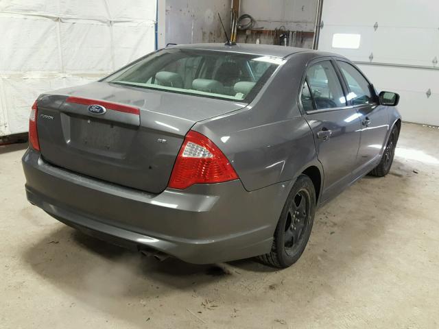 3FAHP0HAXAR312622 - 2010 FORD FUSION SE GRAY photo 4