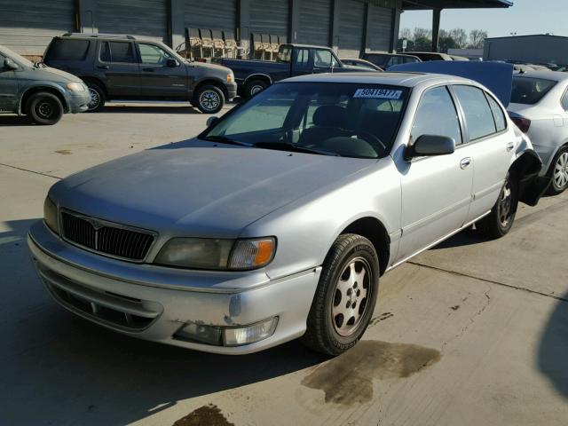 JNKCA21A1XT762855 - 1999 INFINITI I30 GRAY photo 2