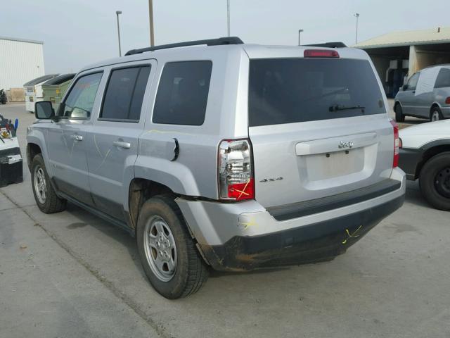 1C4NJRBB8ED572360 - 2014 JEEP PATRIOT SP SILVER photo 3