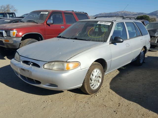 3FAFP15P7XR153346 - 1999 FORD ESCORT SE SILVER photo 2