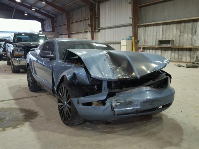 1ZVFT80N255112415 - 2005 FORD MUSTANG BLUE photo 1