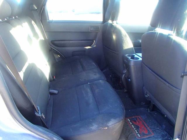 1FMCU93118KD82514 - 2008 FORD ESCAPE XLT GRAY photo 6