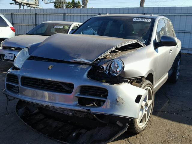 WP1AB29P04LA62513 - 2004 PORSCHE CAYENNE S GRAY photo 2