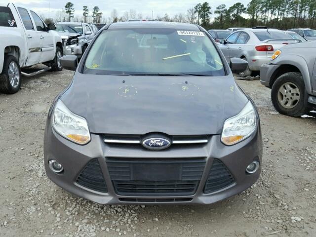 1FAHP3K24CL361884 - 2012 FORD FOCUS SE GRAY photo 10