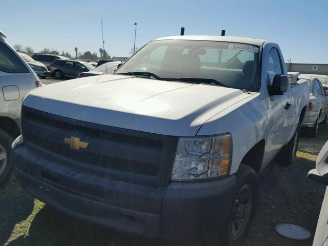 1GCNCPEX6CZ213899 - 2012 CHEVROLET SILVERADO WHITE photo 2