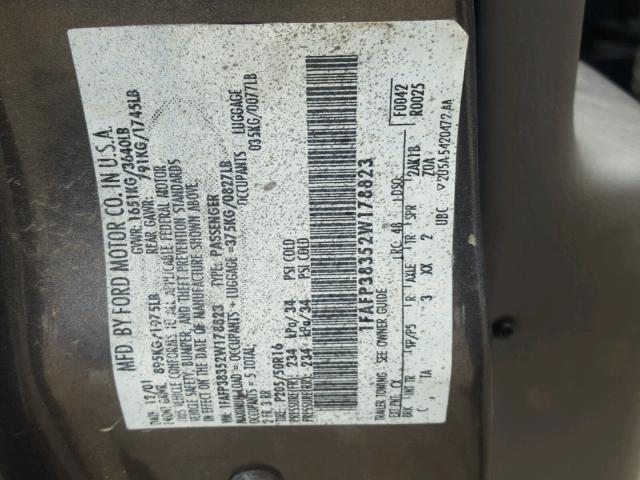 1FAFP38352W178823 - 2002 FORD FOCUS ZTS GRAY photo 10