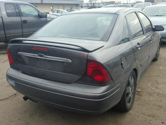 1FAFP38352W178823 - 2002 FORD FOCUS ZTS GRAY photo 4
