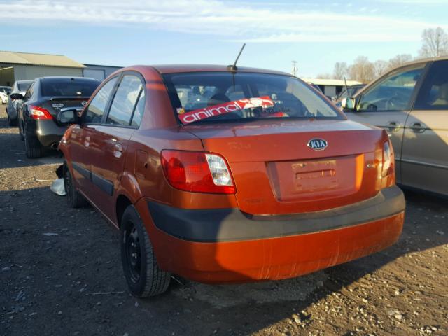 KNADE223396462937 - 2009 KIA RIO BASE ORANGE photo 3