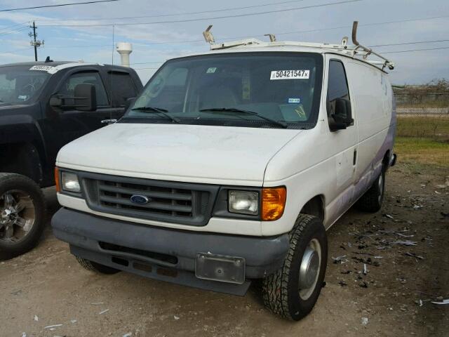 1FTNS24L14HB42154 - 2004 FORD ECONOLINE WHITE photo 2