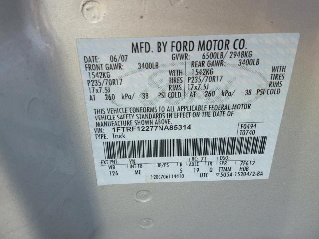 1FTRF12277NA85314 - 2007 FORD F150 SILVER photo 10