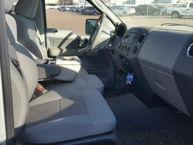 1FTRF12277NA85314 - 2007 FORD F150 SILVER photo 5