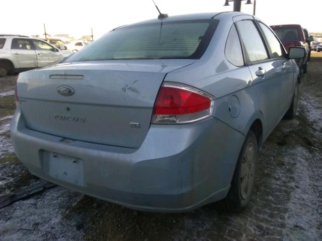 1FAHP34NX8W118044 - 2008 FORD FOCUS S/SE BLUE photo 4