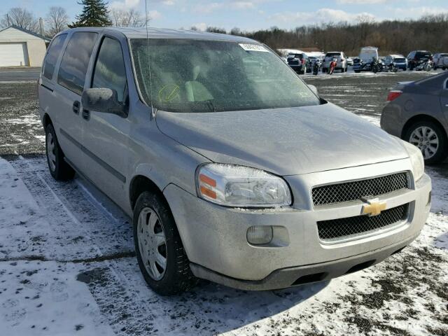 1GNDV23W98D173557 - 2008 CHEVROLET UPLANDER L SILVER photo 1