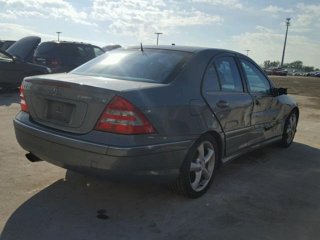 WDBRF40J45F664374 - 2005 MERCEDES-BENZ C 230K SPO BLUE photo 4