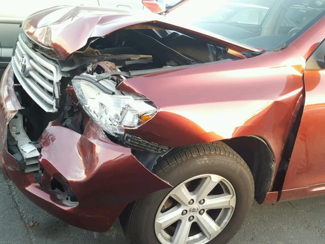 5TDBK3EHXAS003229 - 2010 TOYOTA HIGHLANDER MAROON photo 9