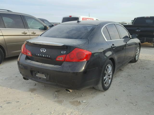 JNKCV61E09M302095 - 2009 INFINITI G37 BASE BLACK photo 4