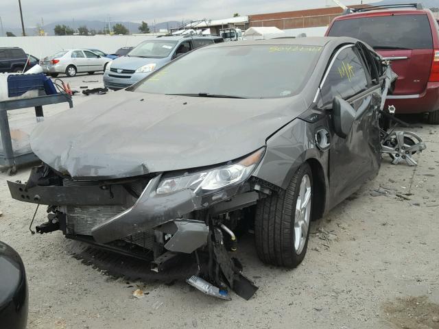 1G1RC6S59HU101271 - 2017 CHEVROLET VOLT LT GRAY photo 2