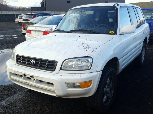 JT3HP10V4Y7151284 - 2000 TOYOTA RAV4 WHITE photo 2