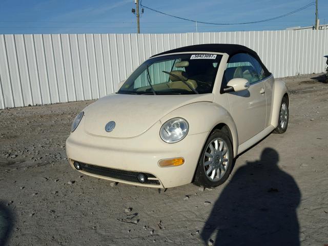 3VWCM31YX4M324760 - 2004 VOLKSWAGEN NEW BEETLE CREAM photo 2