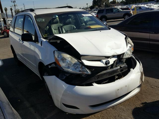 5TDZK23C08S205801 - 2008 TOYOTA SIENNA CE WHITE photo 1