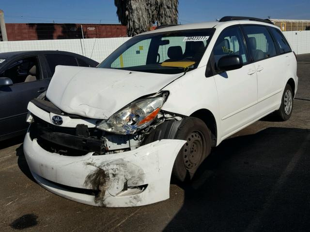 5TDZK23C08S205801 - 2008 TOYOTA SIENNA CE WHITE photo 2