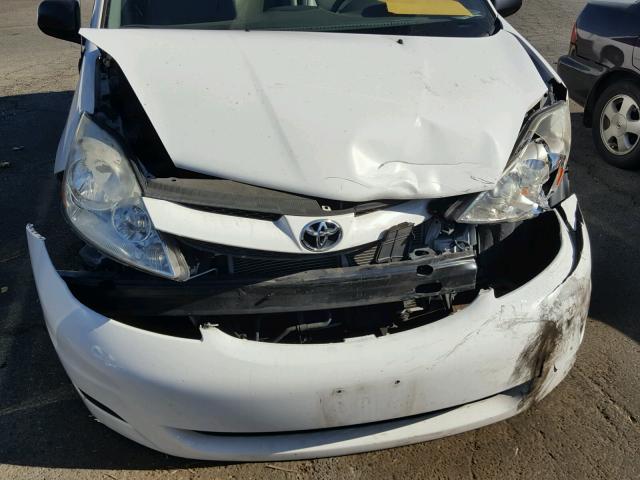 5TDZK23C08S205801 - 2008 TOYOTA SIENNA CE WHITE photo 7