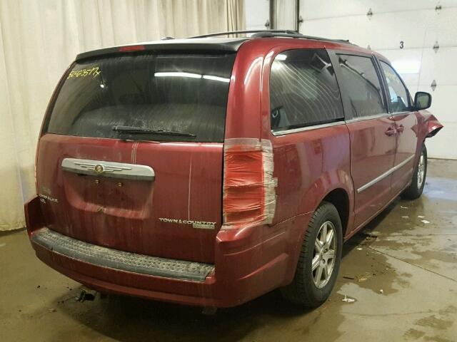 2A4RR8DX7AR330819 - 2010 CHRYSLER TOWN & COU RED photo 4