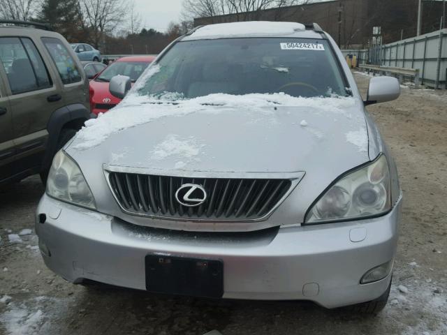 2T2HK31U59C110654 - 2009 LEXUS RX 350 SILVER photo 9