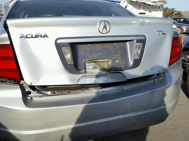 19UUA66225A031957 - 2005 ACURA TL SILVER photo 9