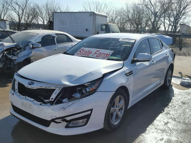 5XXGM4A70FG406955 - 2015 KIA OPTIMA LX WHITE photo 2