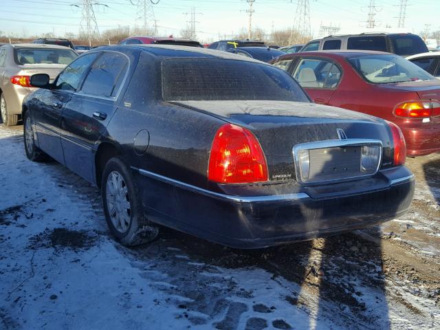 1LNHM82V07Y601298 - 2007 LINCOLN TOWN CAR S BLACK photo 3